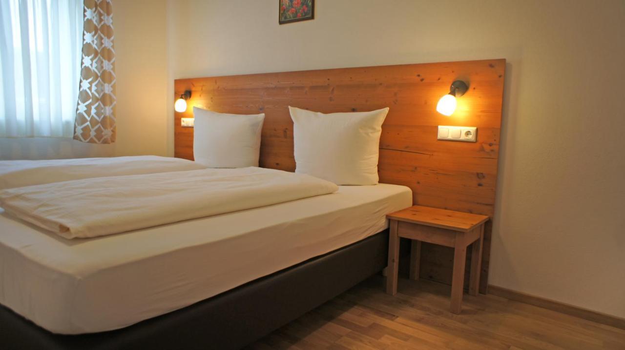 Hotel Heimfeld Restaurant Cafe Garching an Der Alz المظهر الخارجي الصورة