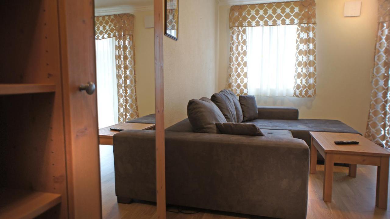 Hotel Heimfeld Restaurant Cafe Garching an Der Alz المظهر الخارجي الصورة