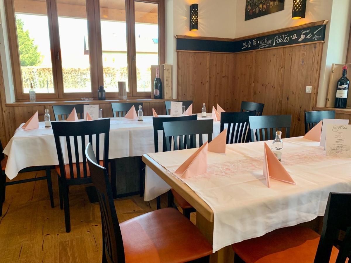 Hotel Heimfeld Restaurant Cafe Garching an Der Alz المظهر الخارجي الصورة